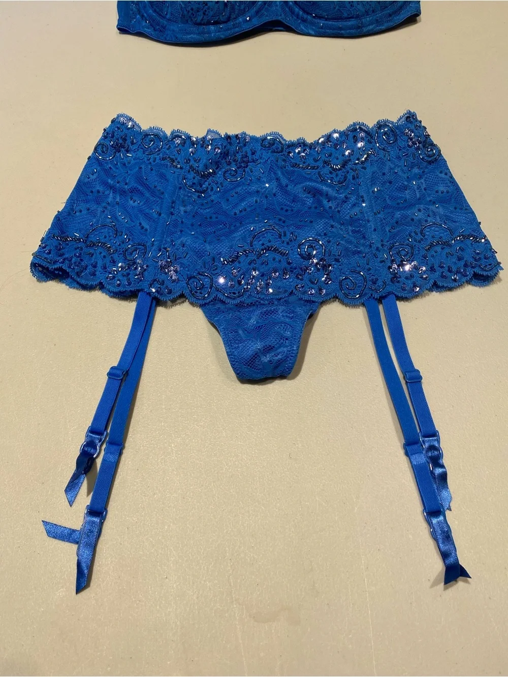 Victoria's Secret Very Sexy Lace Embellished Blue Lingerie Set, size 36D / L